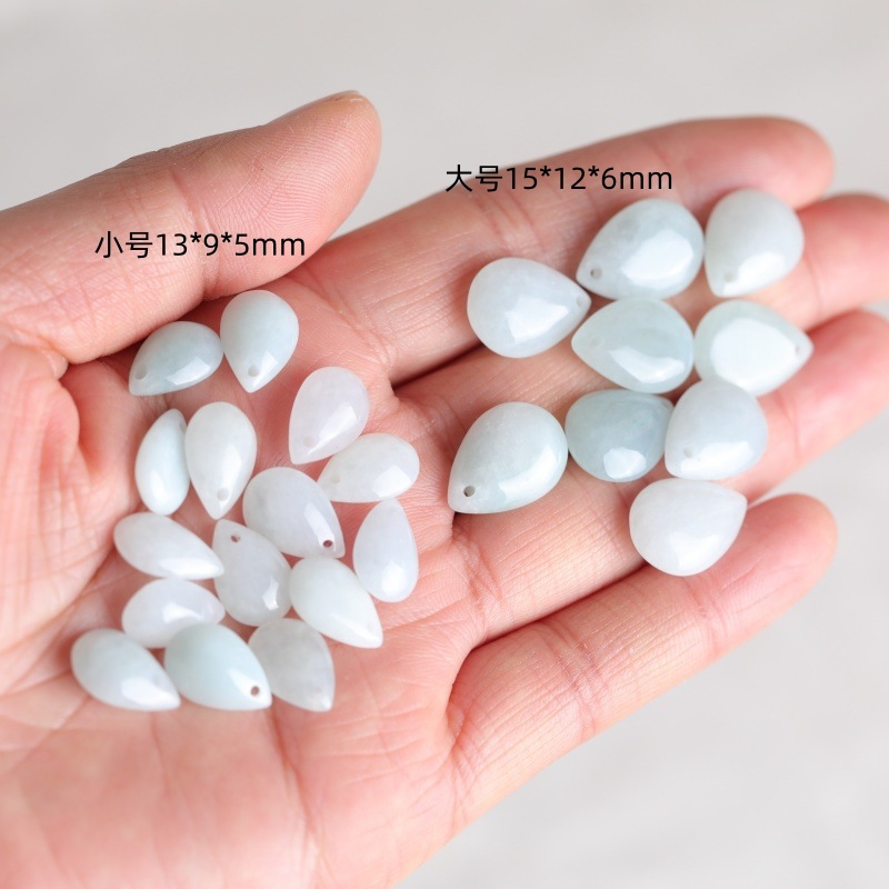 Earrings - 5 шт. натуральных нефритовых бусин в