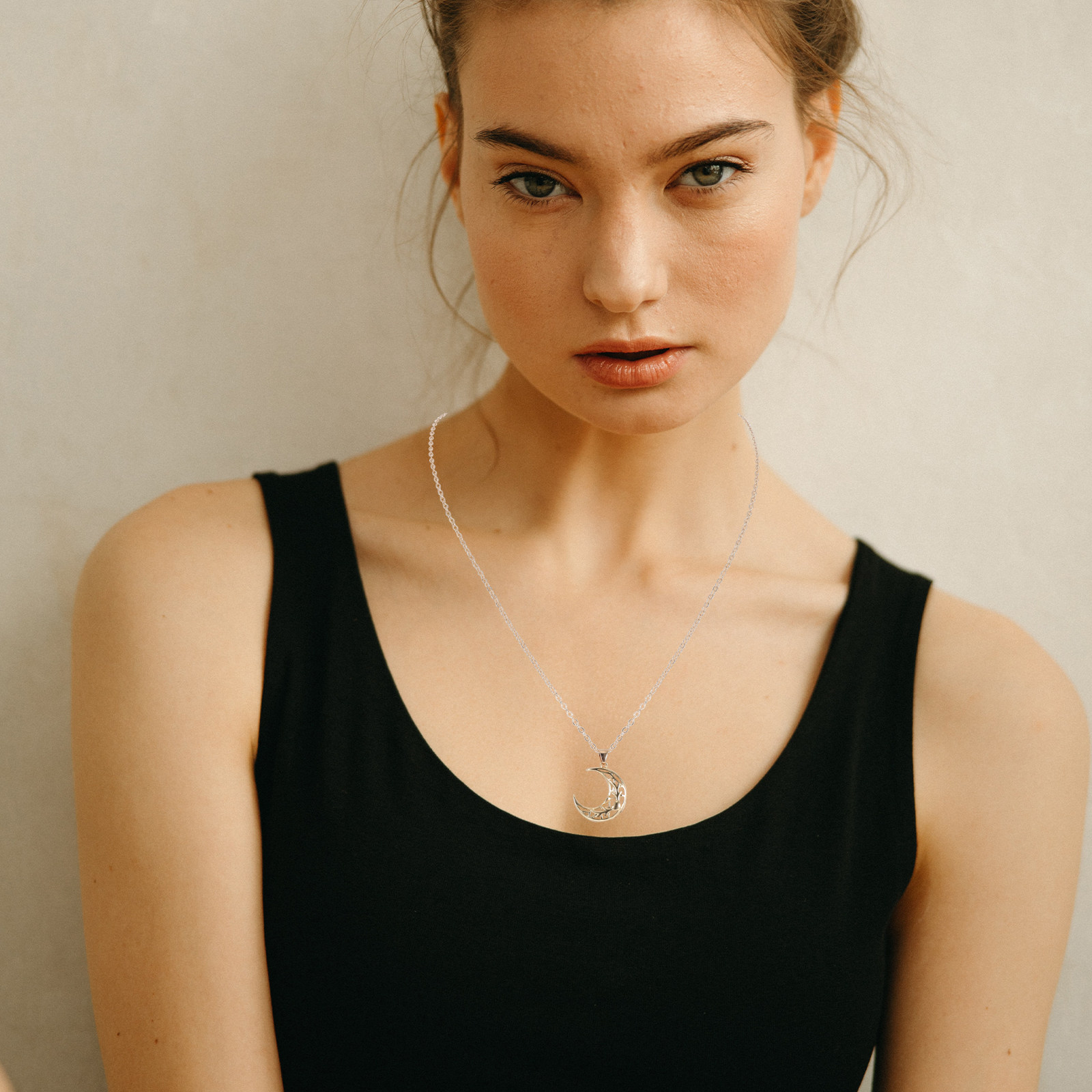 Парное ожерелье «Солнце и Луна – обзор и цена Magnetic Couple Matching Necklaces