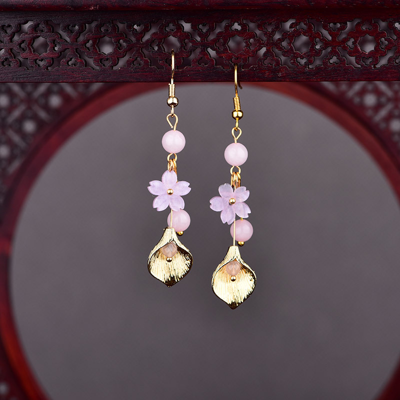 Розовые серьги с цветком из на – обзор и цена Earrings